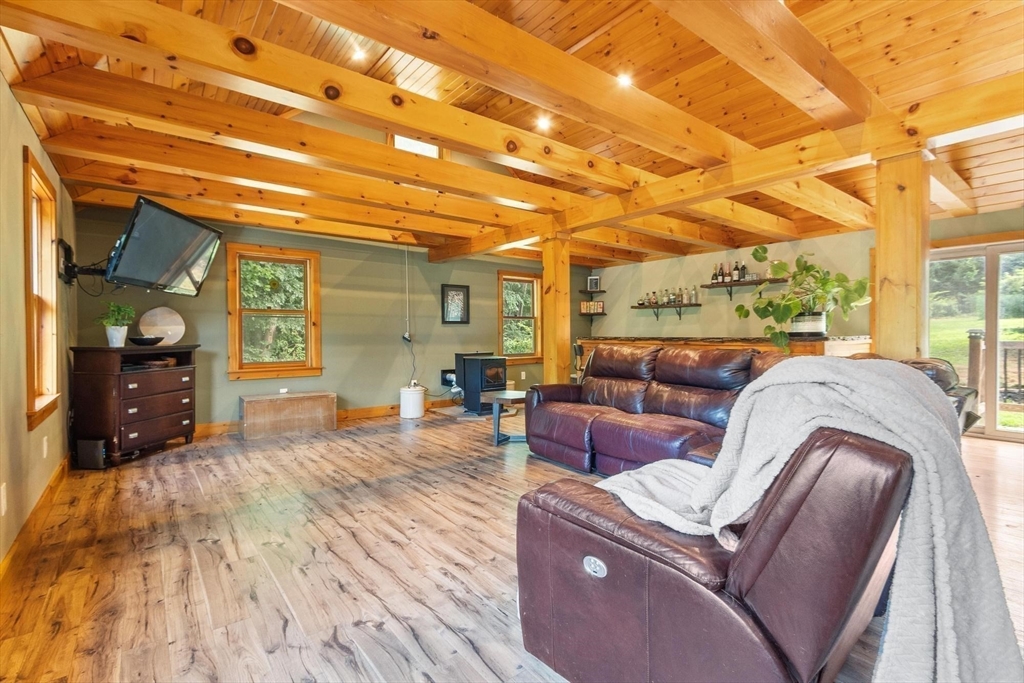 361 Mulpus Road Lunenburg, MA 01462 - Photo 5 of 42