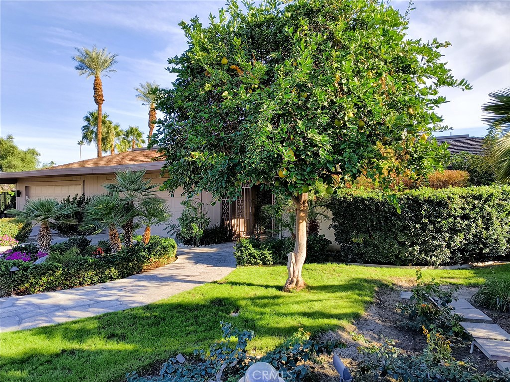 6 Whittier Court Rancho Mirage, CA 92270 - Photo 1 of 70