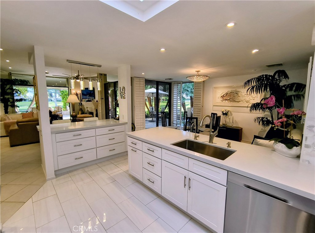 6 Whittier Court Rancho Mirage, CA 92270 - Photo 19 of 74 KITCHEN 3