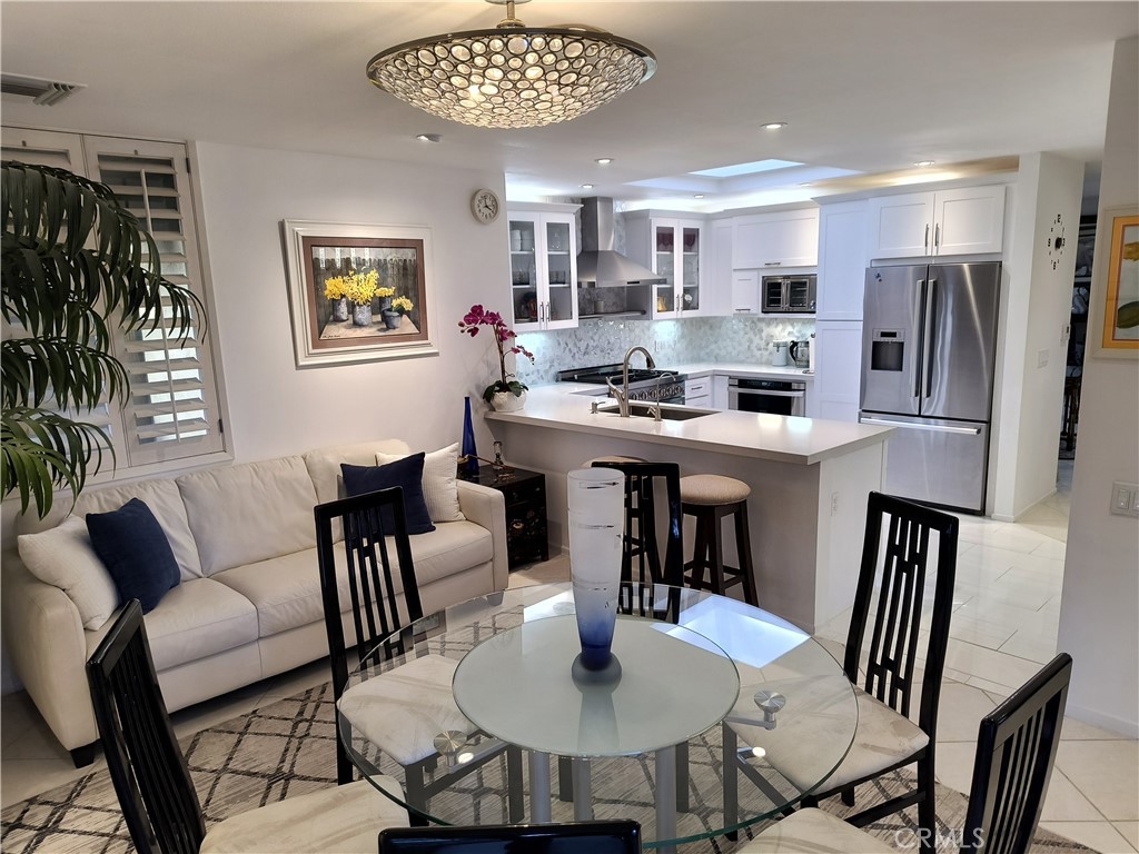 6 Whittier Court Rancho Mirage, CA 92270 - Photo 20 of 70 GREAT ROOM