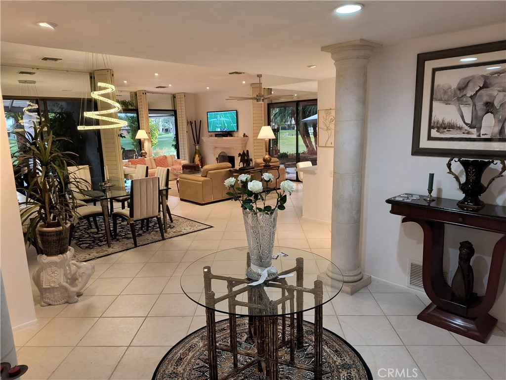 6 Whittier Court Rancho Mirage, CA 92270 - Photo 10 of 70 ENTRYWAY FOYER