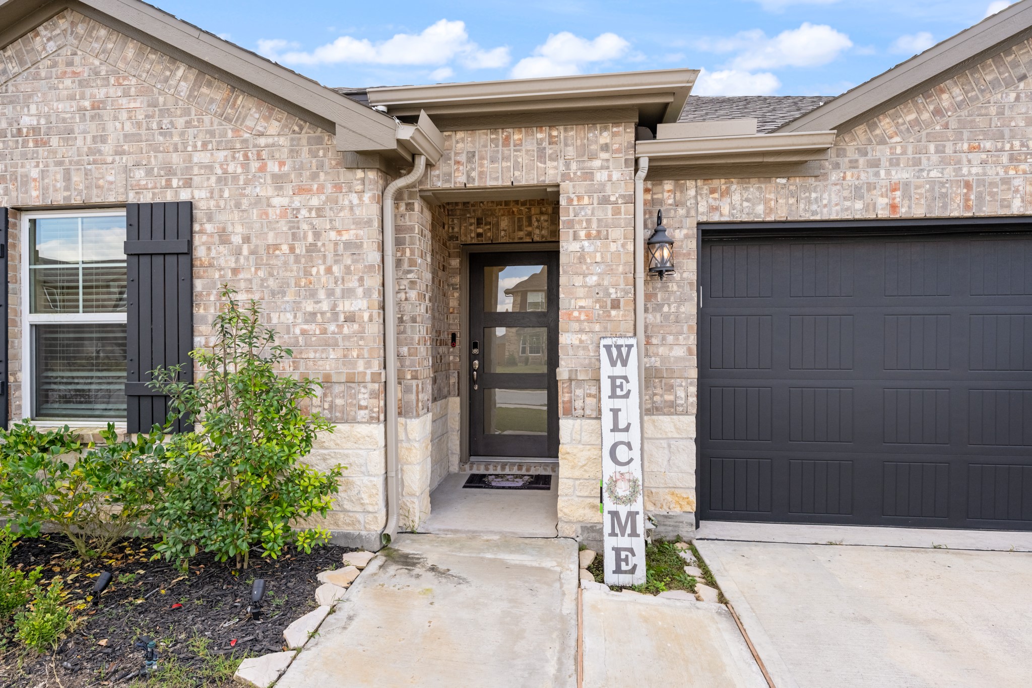 1326 Taft Pt Lane Rosharon, TX 77583 - Photo 4 of 39