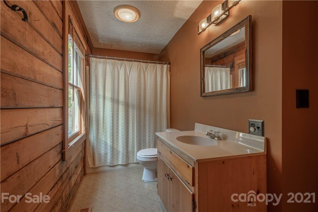 4411 Georgia Pines Road Morganton, NC 28655 - Photo 13 of 31 Gallery Image 13