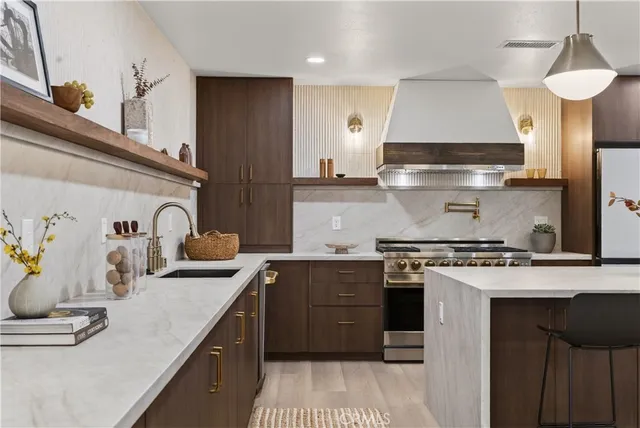 $1,368,000 | 195 North Malena Drive, Orange, CA 92869