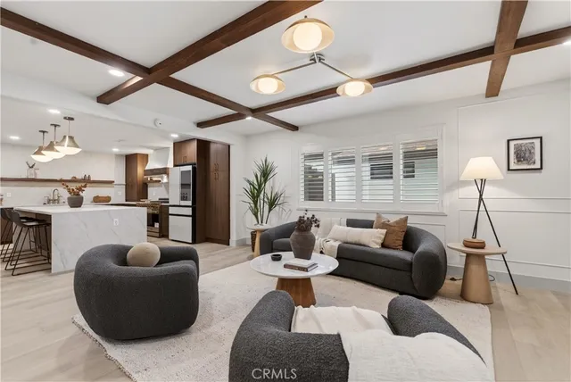 $1,368,000 | 195 North Malena Drive, Orange, CA 92869