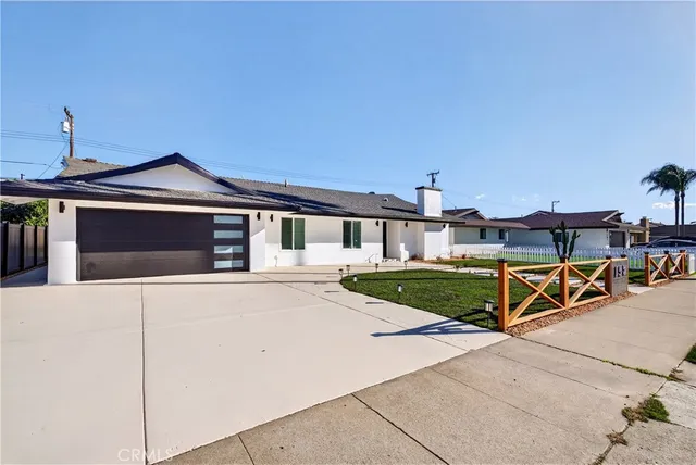 $1,368,000 | 195 North Malena Drive, Orange, CA 92869