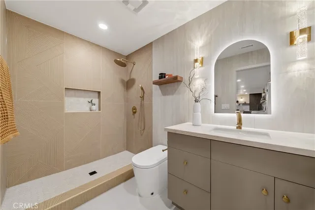 $1,368,000 | 195 North Malena Drive, Orange, CA 92869