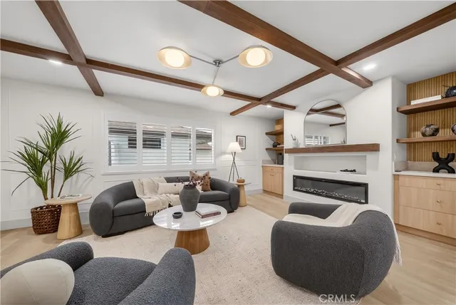 $1,368,000 | 195 North Malena Drive, Orange, CA 92869