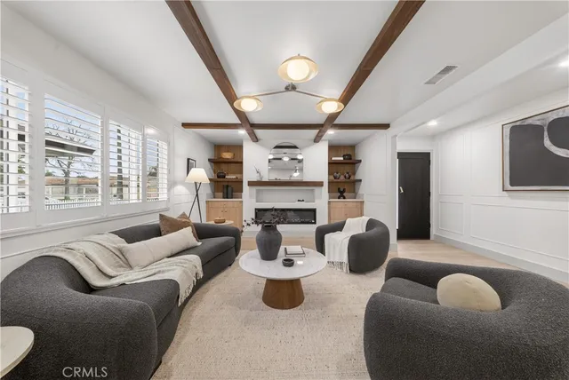 $1,368,000 | 195 North Malena Drive, Orange, CA 92869