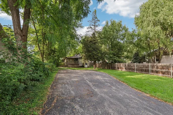 $180,000 | 38528 North Drexel Boulevard, Antioch, IL 60002