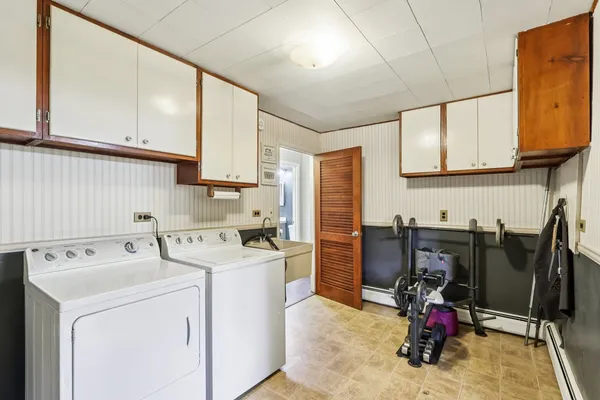 $180,000 | 38528 North Drexel Boulevard, Antioch, IL 60002