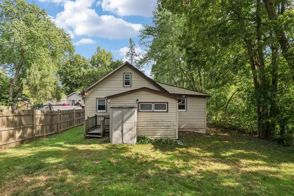 $180,000 | 38528 North Drexel Boulevard, Antioch, IL 60002
