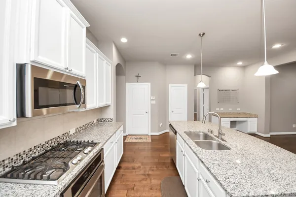 $450,000 | 2211 Tonkawa Trail, Katy, TX 77493