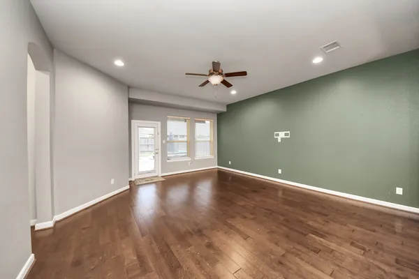 $450,000 | 2211 Tonkawa Trail, Katy, TX 77493