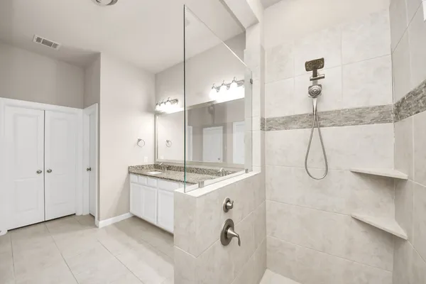 $450,000 | 2211 Tonkawa Trail, Katy, TX 77493
