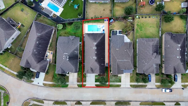 $450,000 | 2211 Tonkawa Trail, Katy, TX 77493