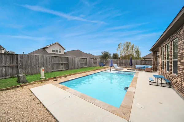 $450,000 | 2211 Tonkawa Trail, Katy, TX 77493