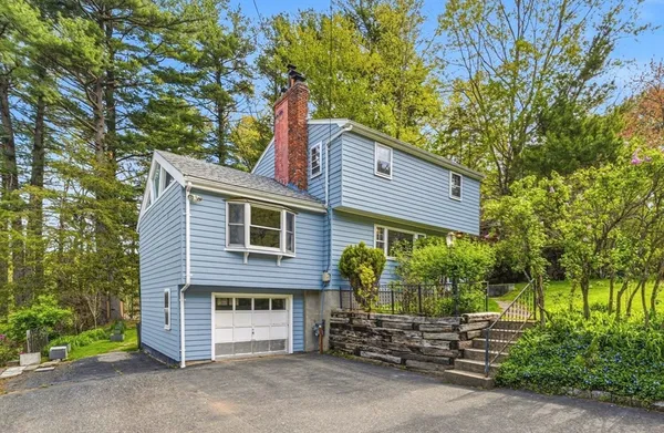 $899,000 | 33 Wallace Road, Wayland, MA 01778