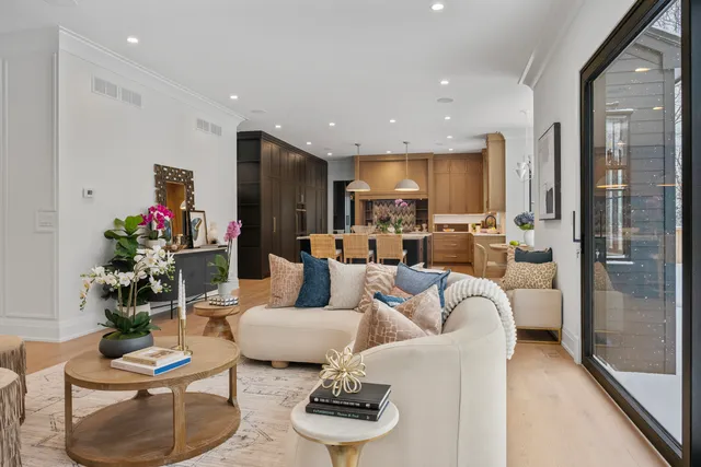 $3,299,900 | 1427 Kenilworth Lane, Glenview, IL 60025