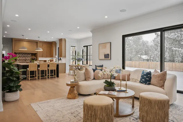 $3,299,900 | 1427 Kenilworth Lane, Glenview, IL 60025