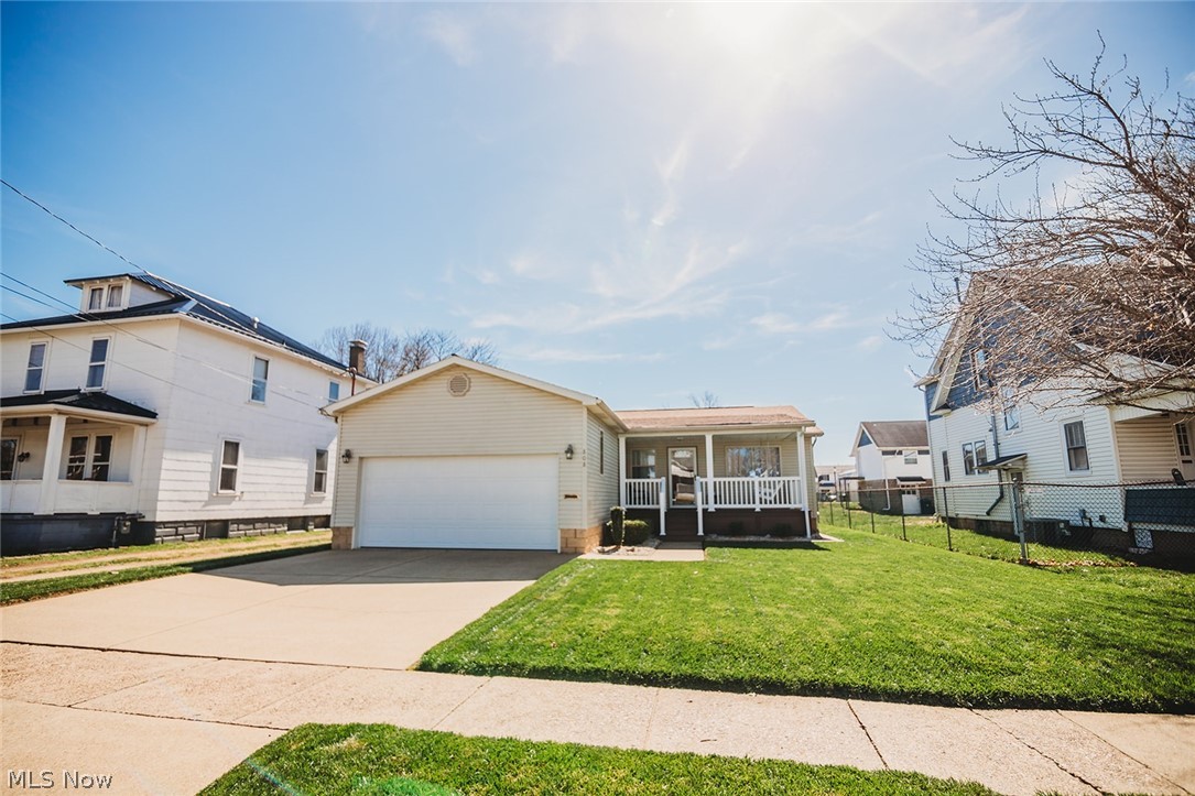 808 28th Street Vienna, WV 26105 - Photo 4 of 47