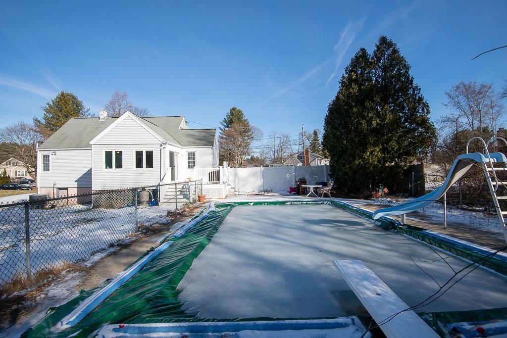 22 Hoover Road Northborough, MA 01532 - Photo 3 of 30 Gallery Image 3