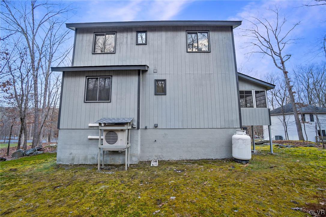 5611 Decker Road Bushkill, PA 18324 - Photo 47 of 49
