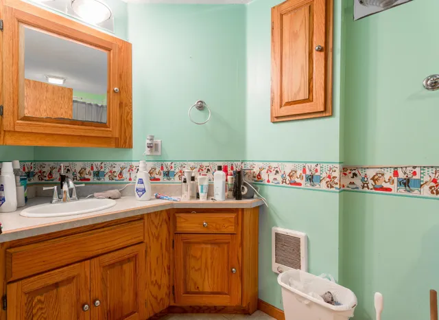 $360,000 | 5537 Golfview Avenue North, Oakdale, MN 55128