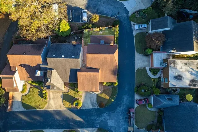 view of a bathroom with sink