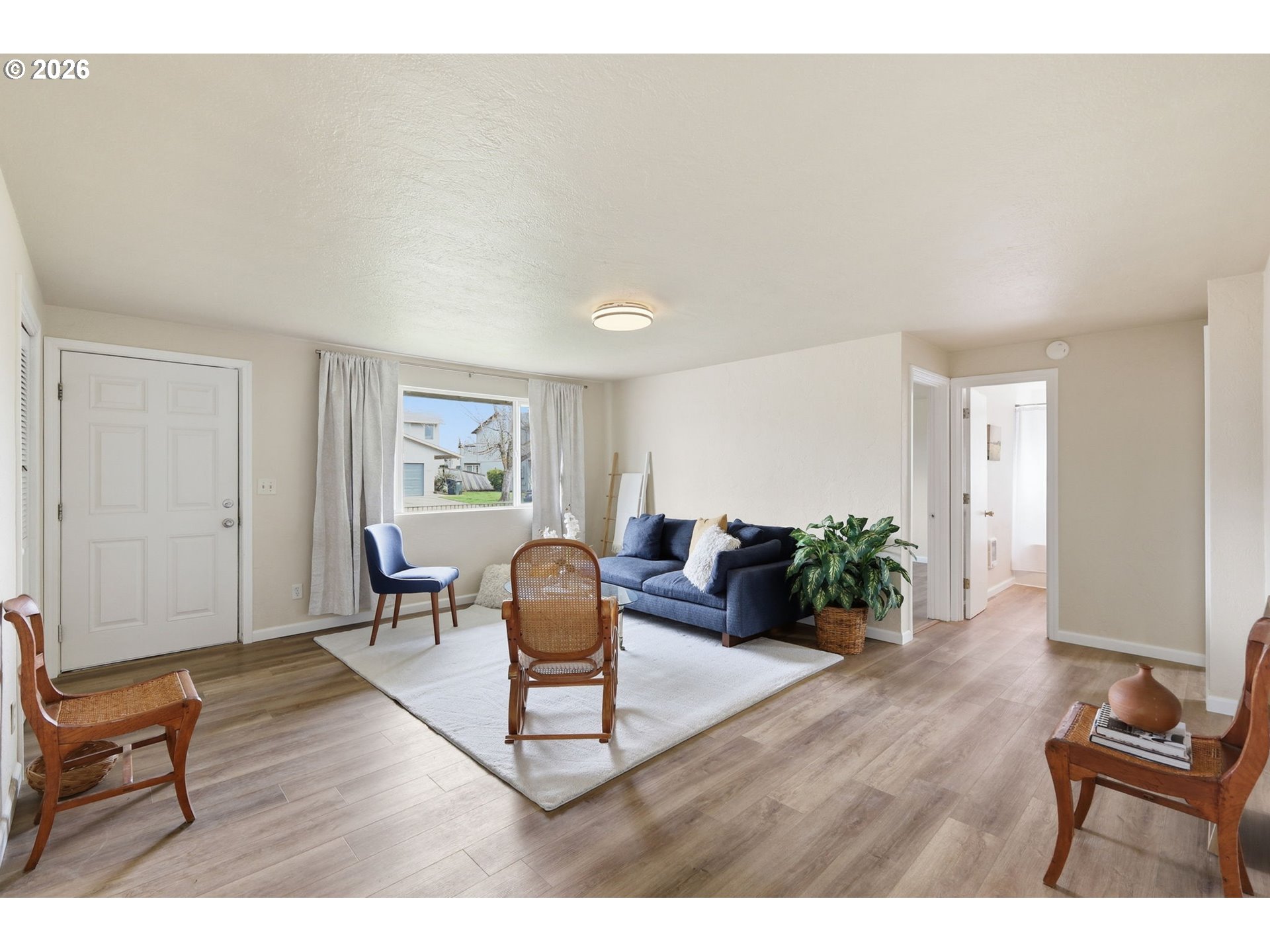 266 40th Street Springfield, OR 97478 - Photo 6 of 38