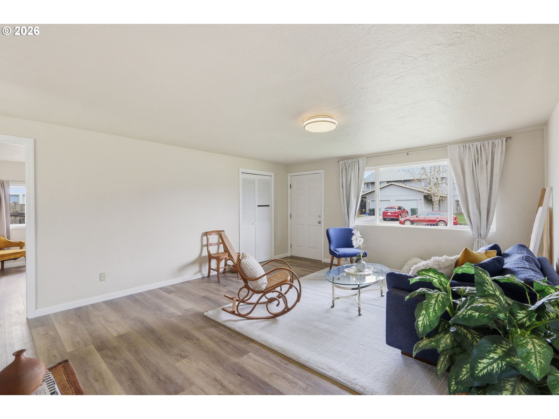 266 40th Street Springfield, OR 97478 - Photo 9 of 38