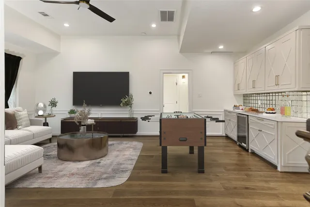 $1,650,000 | 170 Golden Shadow Circle, The Woodlands, TX 77381