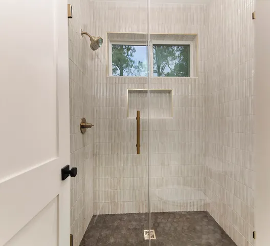 $1,650,000 | 170 Golden Shadow Circle, The Woodlands, TX 77381