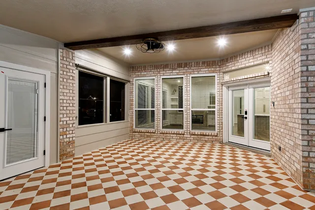 $1,650,000 | 170 Golden Shadow Circle, The Woodlands, TX 77381