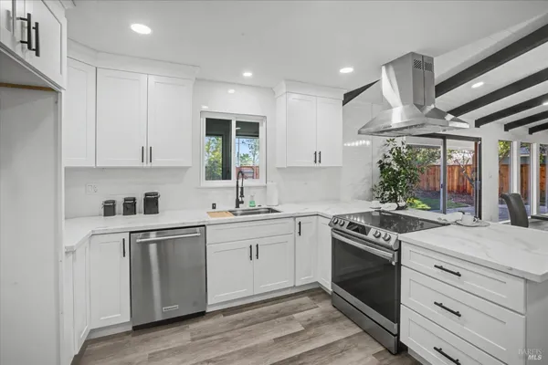 $580,000 | 580 Yellowstone Drive, Vacaville, CA 95687