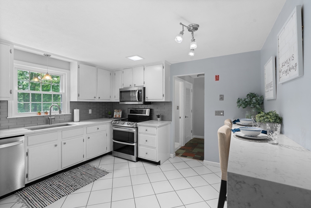 59 Jodie Road Framingham, MA 01702 - Photo 8 of 24 Gallery Image 8