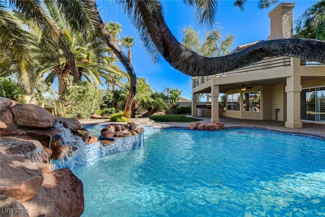 $815,000 | 902 Cripple Creek Court, Henderson, NV 89014