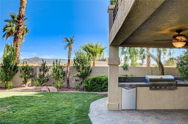 $815,000 | 902 Cripple Creek Court, Henderson, NV 89014