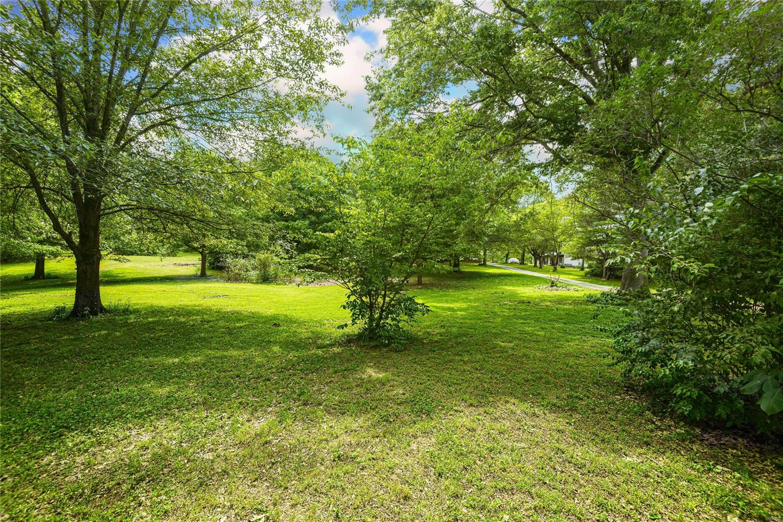 360 Troy Ofallon Road Troy, IL 62294 - Photo 24 of 27