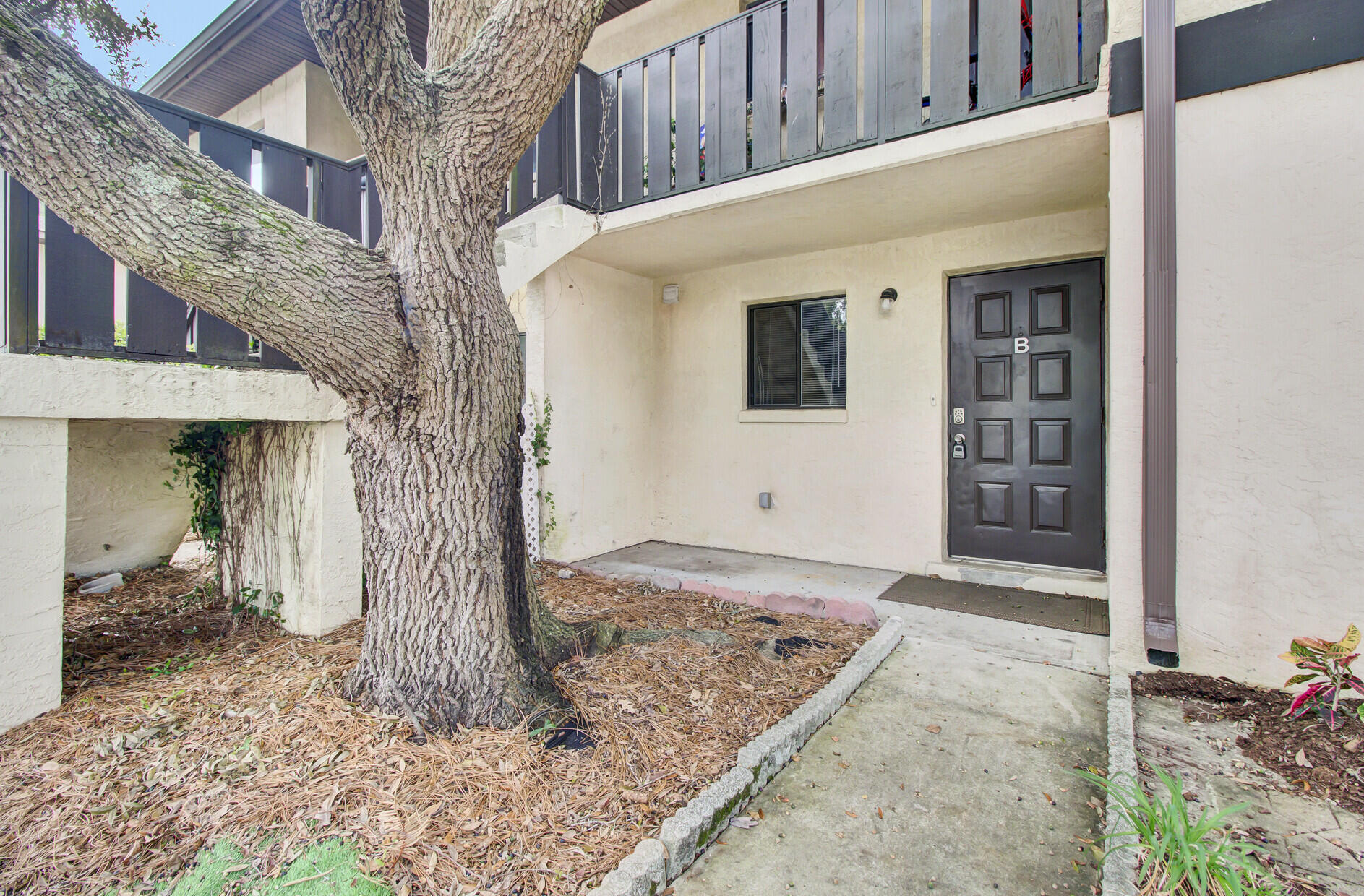 2170 Bees Ferry Road, Unit B Charleston, SC 29414 - Photo 3 of 34 06___6_mls