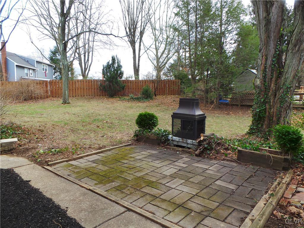 3075 Westminster Road Bethlehem, PA 18017 - Photo 5 of 24 Gallery Image 5
