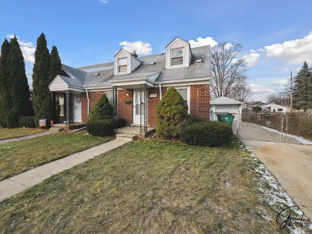 $1,350 | 23007 Brittany Avenue, Eastpointe, MI 48021