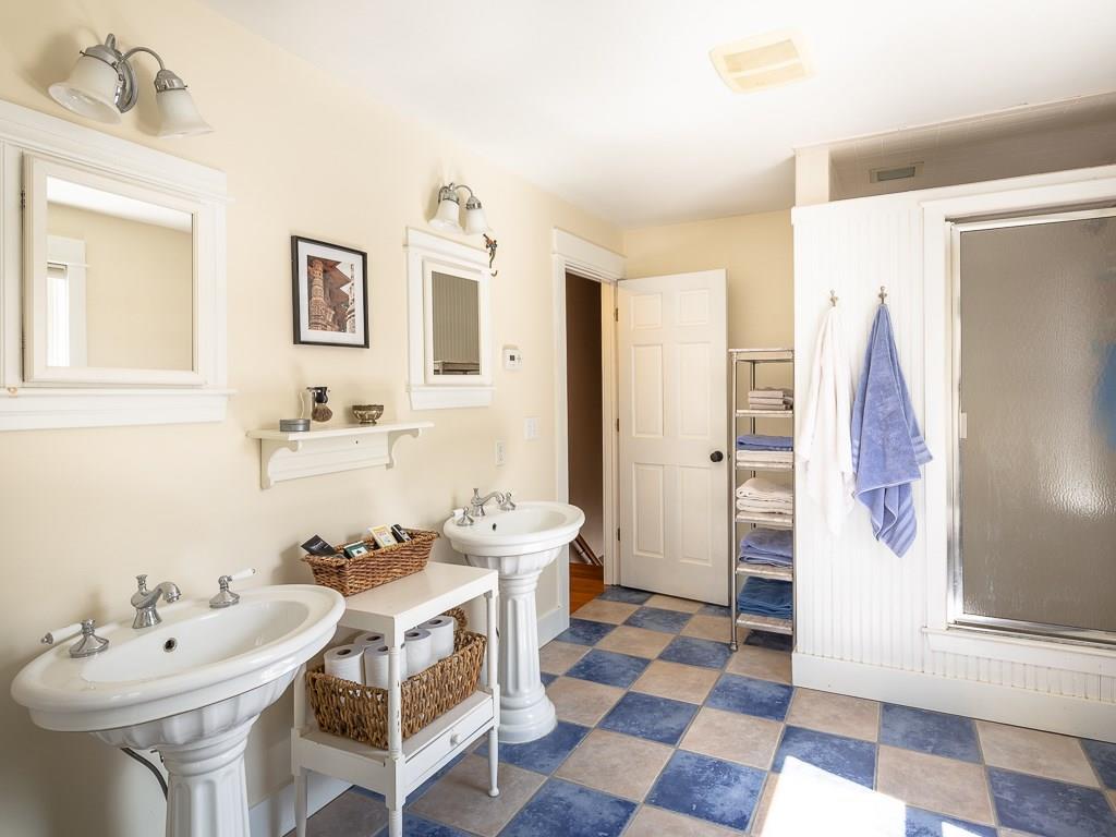 37 Robbins Road Hope, ME 04847 - Photo 15 of 22 Bright and sunny full bath with...