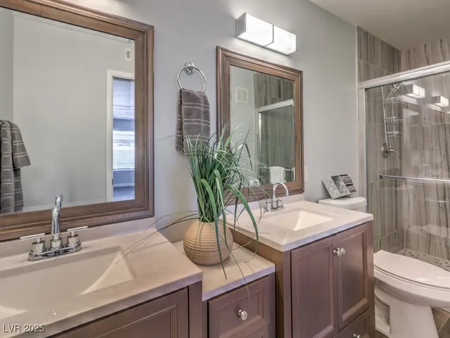 $1,600 | 3425 East Russell Road, Unit 141, Las Vegas, NV 89120