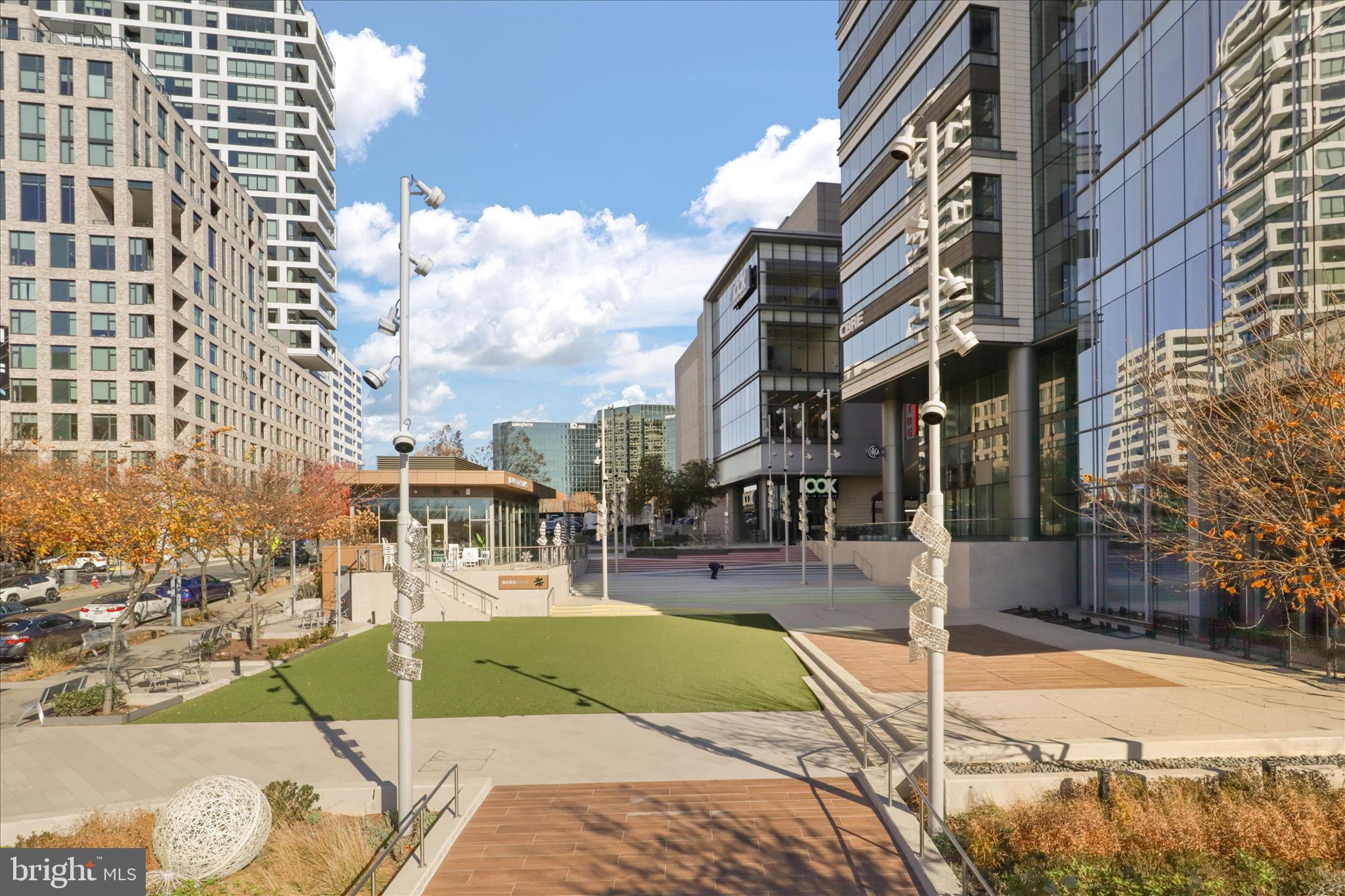 8601 Raglan Road Vienna, VA 22182 - Photo 32 of 47 Surrounded by shopping & Restaurants