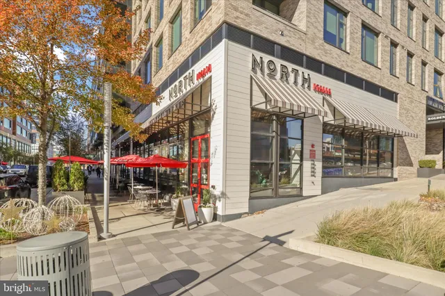 $3,875 | 8601 Raglan Road, Vienna, VA 22182