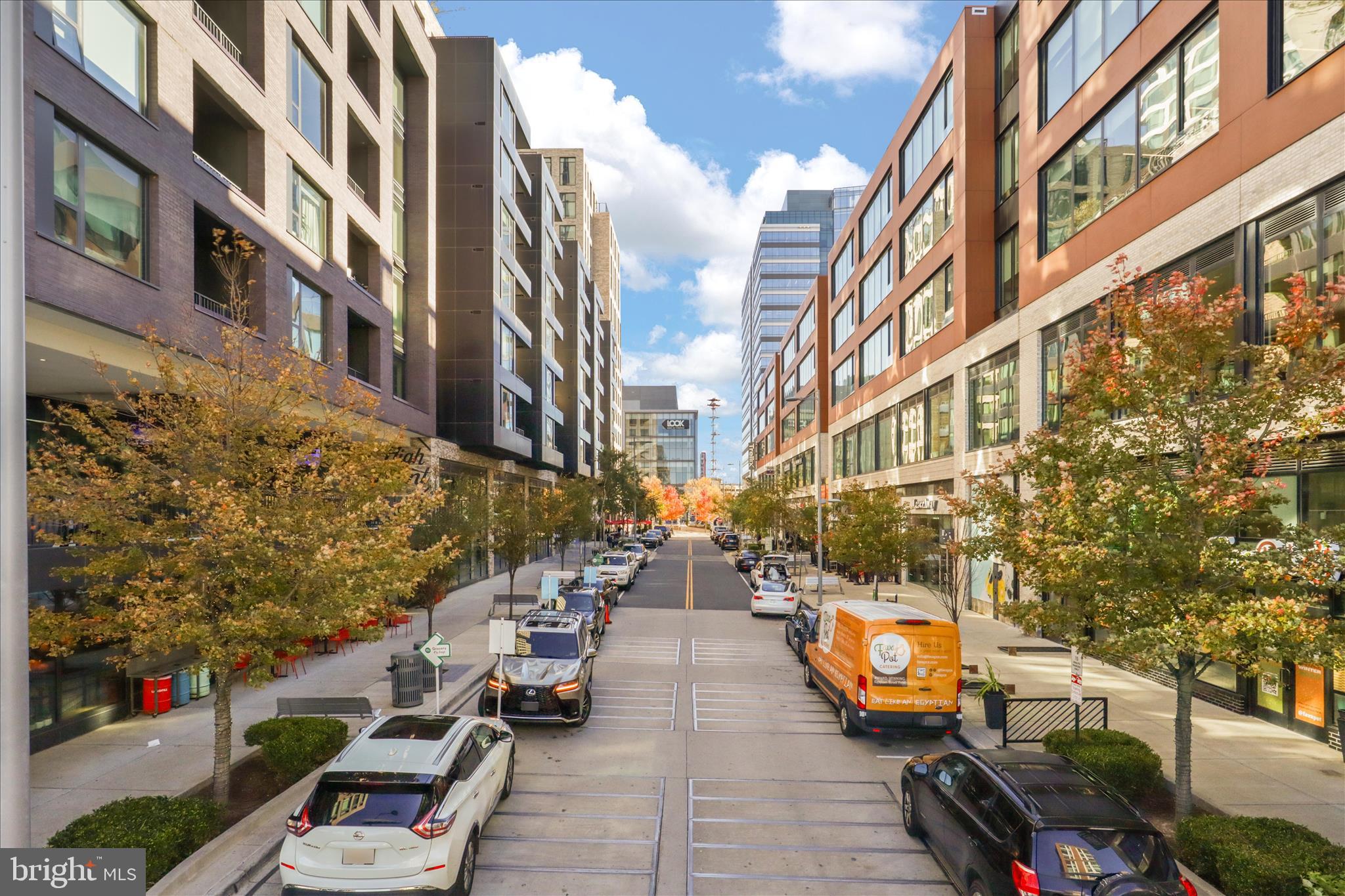 8601 Raglan Road Vienna, VA 22182 - Photo 38 of 47