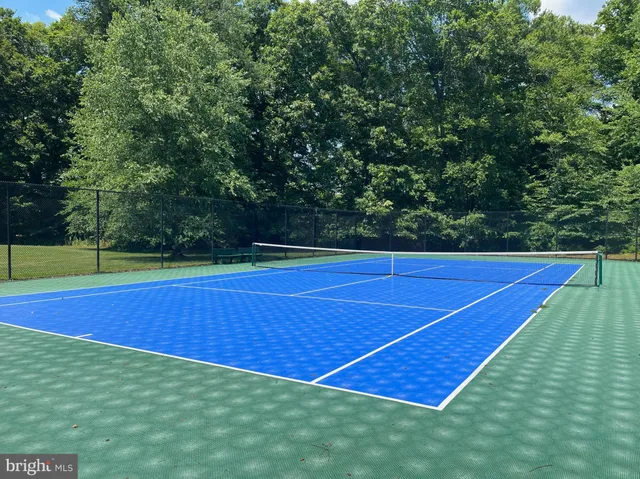 a view of a tennis court