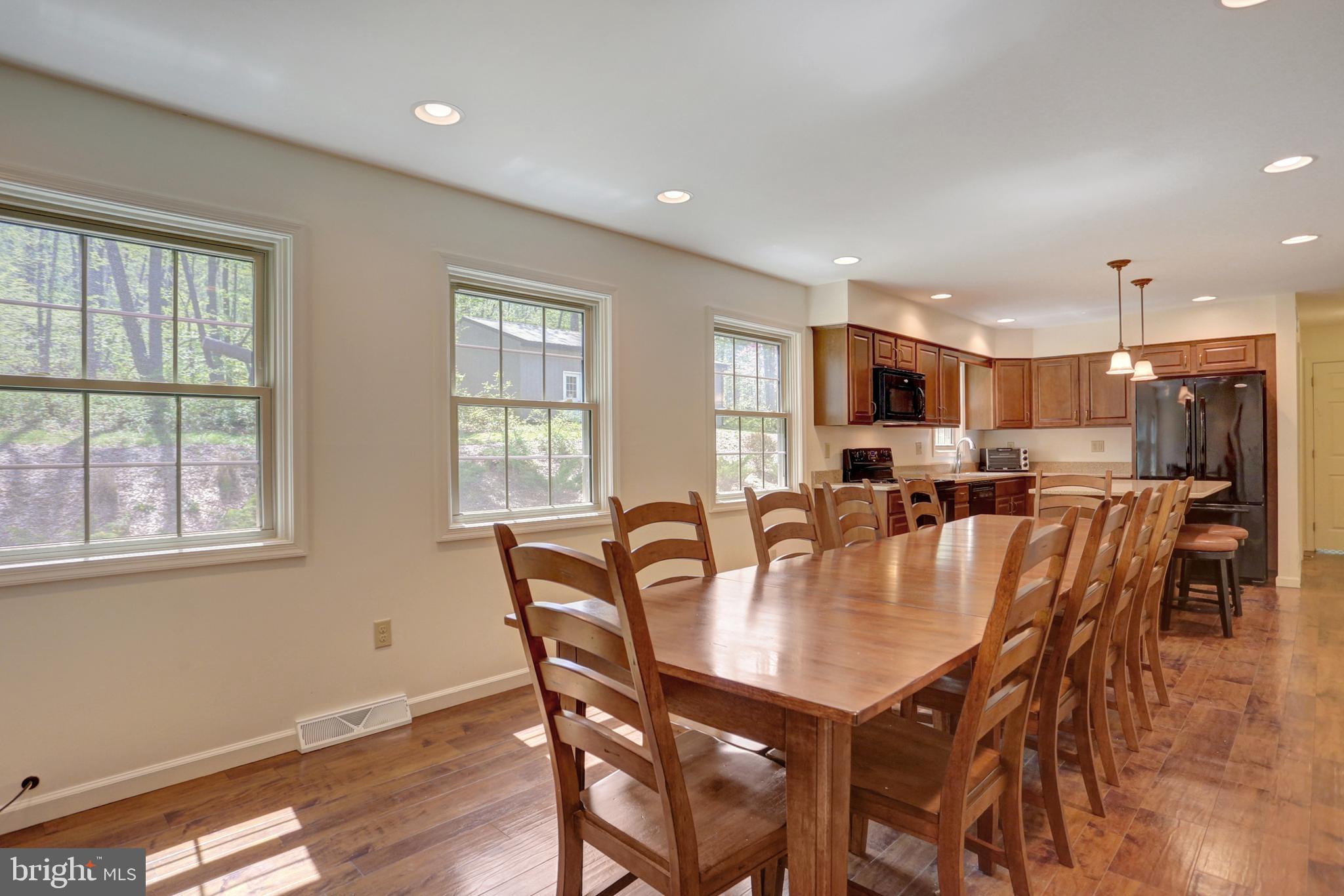 490 Peak View Road York Springs, PA 17372 - Photo 5 of 25 Gallery Image 5