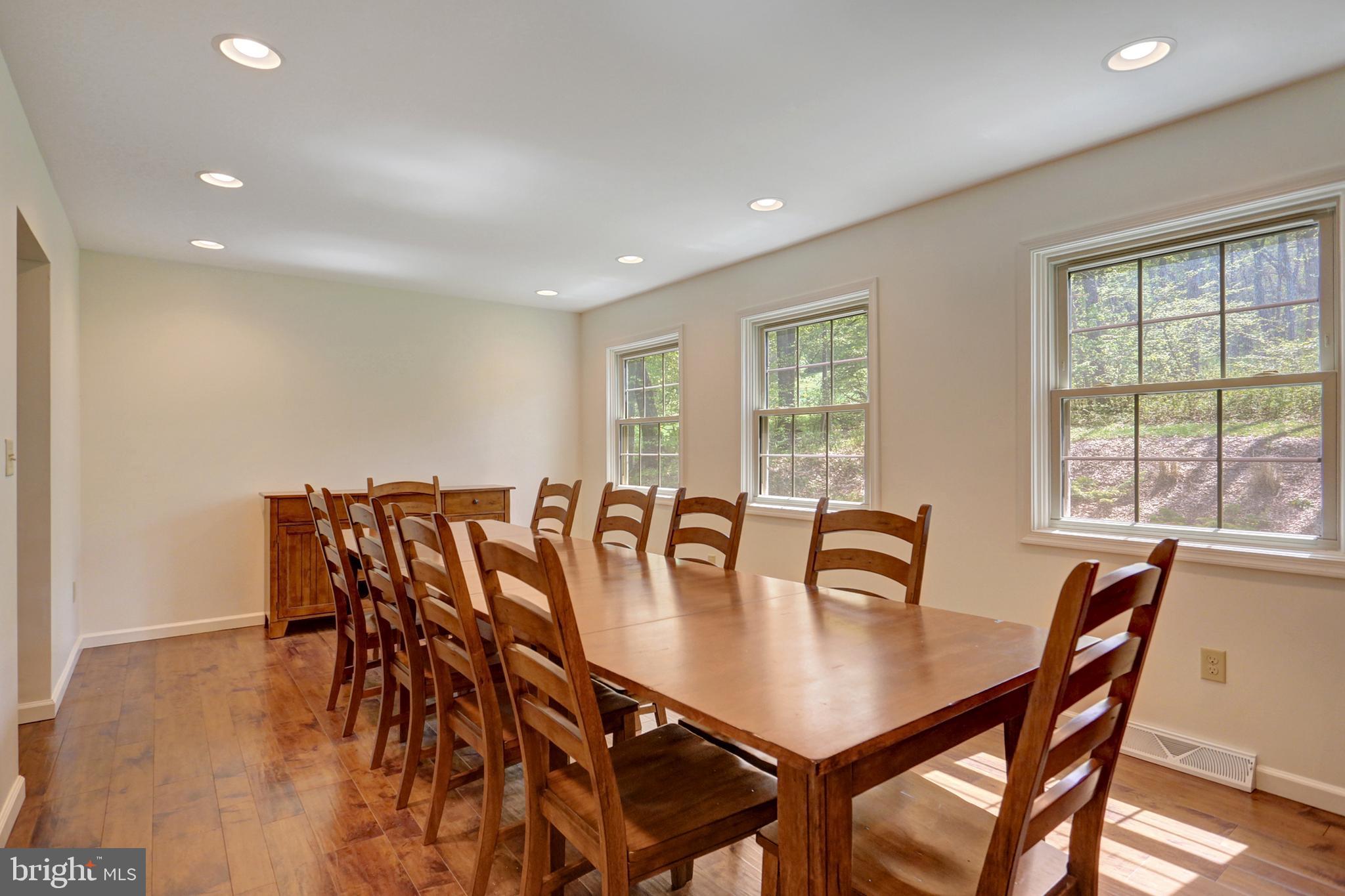 490 Peak View Road York Springs, PA 17372 - Photo 6 of 25 Gallery Image 6